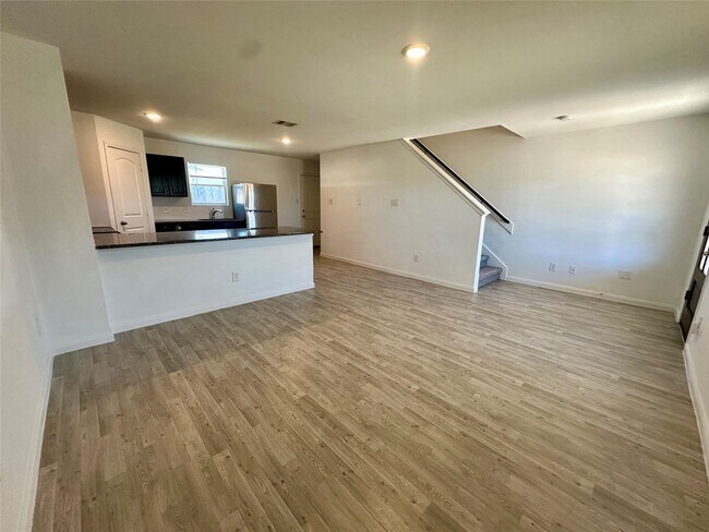 Building Photo - 16635 Colleen Pl