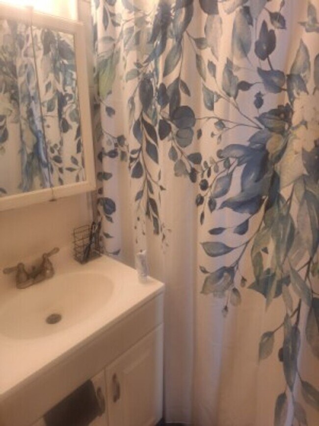 Building Photo - Incredible Back Bay Studio 6/1