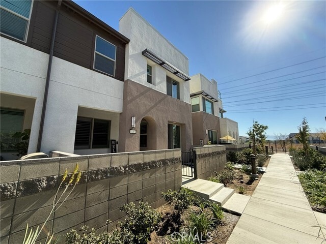 Building Photo - 3560 E Peckham Paseo