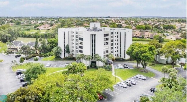 Foto del edificio - 6372 La Costa Dr