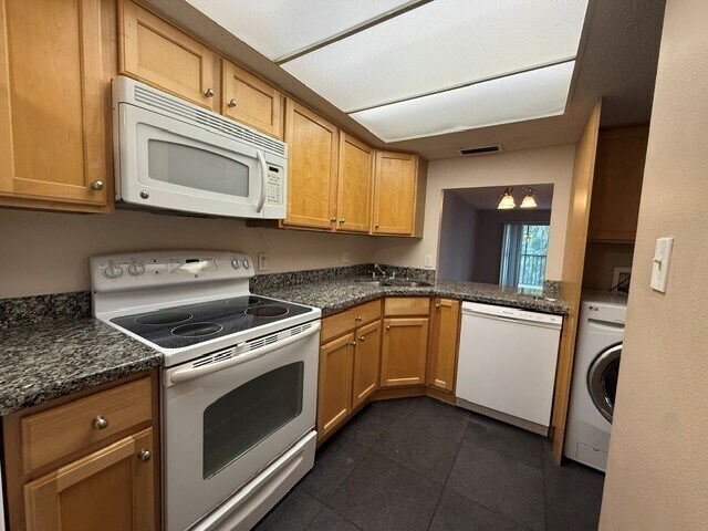Foto del edificio - 3700 S Osprey Ave