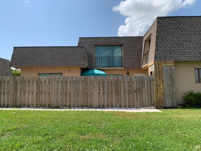 Building Photo - 5304 Waterview Cir