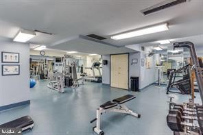 Building Photo - 3705 S George Mason Dr