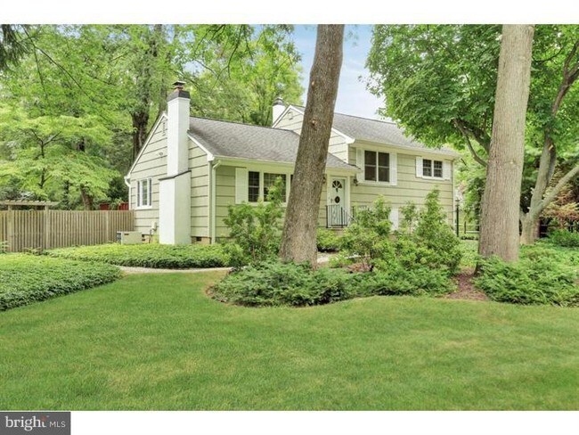 Foto del edificio - 52 Shady Brook Ln