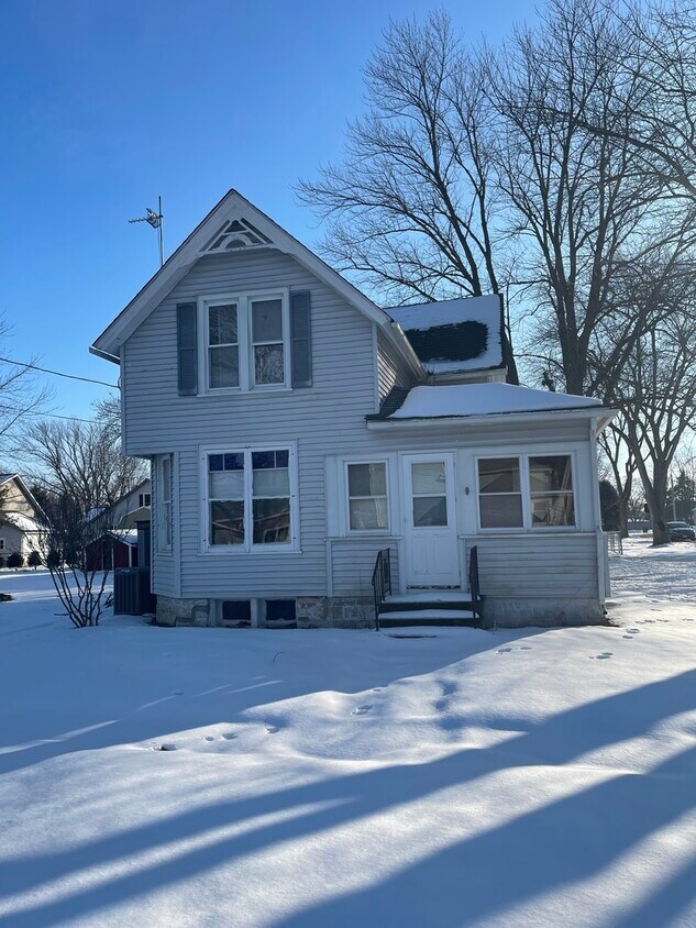 Primary Photo - 202 High St
