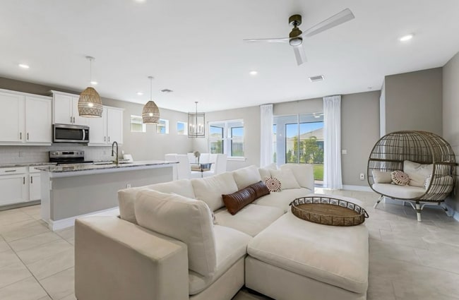 Building Photo - 440 Coral Reef Pl