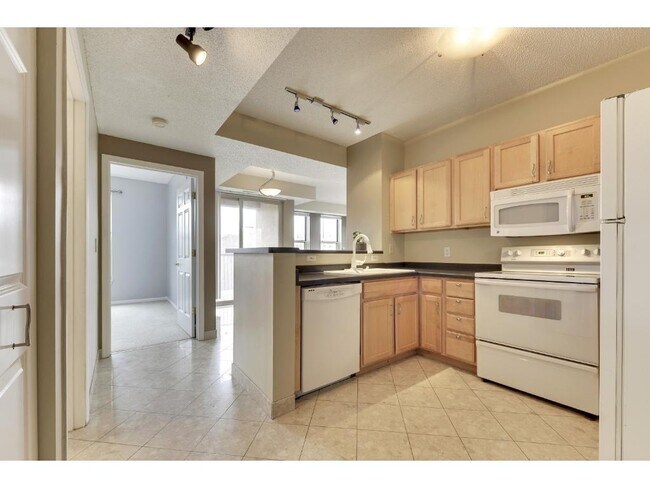 Foto del edificio - 675 N 1st Street 404