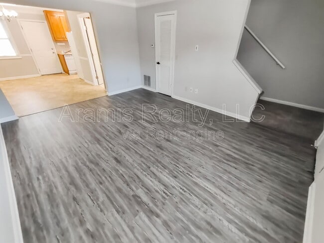 Building Photo - 5050 Top Cat Ct