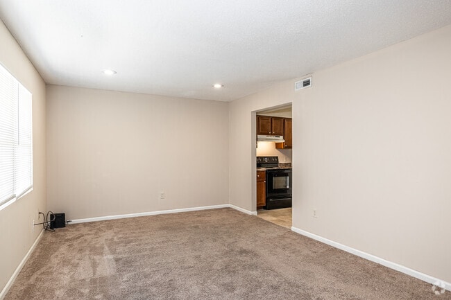 3BR, 2BA - 1200 SF - Storyboard on Hilltop