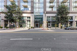 Building Photo - 1100 S Hope St