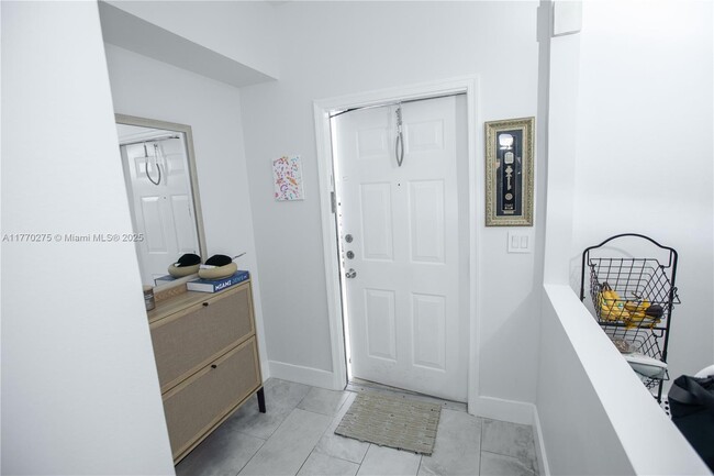 Foto del edificio - 4905 SW 31st Ter
