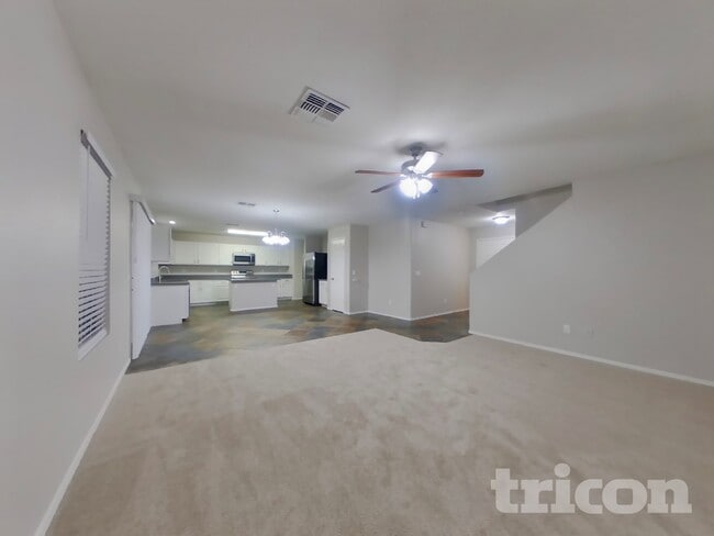 Foto del edificio - 15923 N 169th Dr