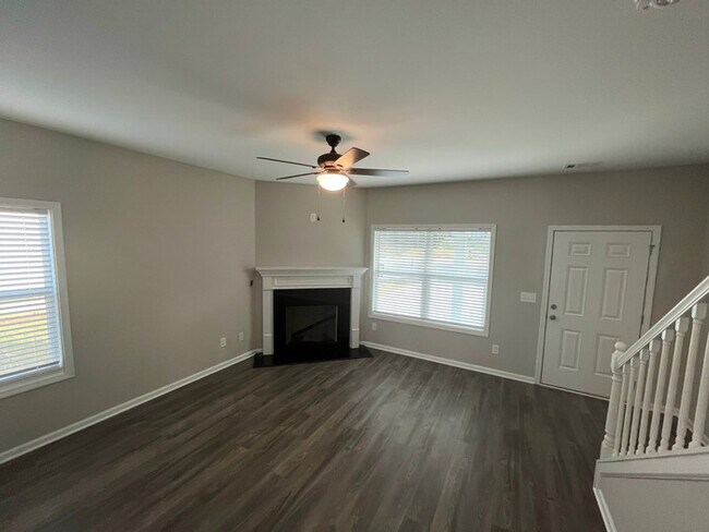Building Photo - 5610 Quail Mountain Trail