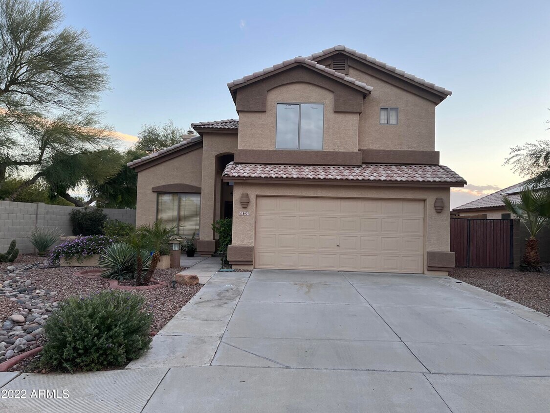 Foto principal - 8907 W Quail Ave