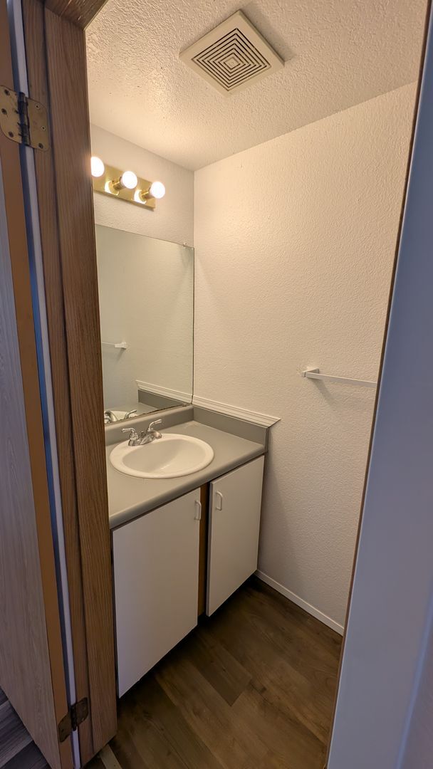 Foto del edificio - 115 124th St SE