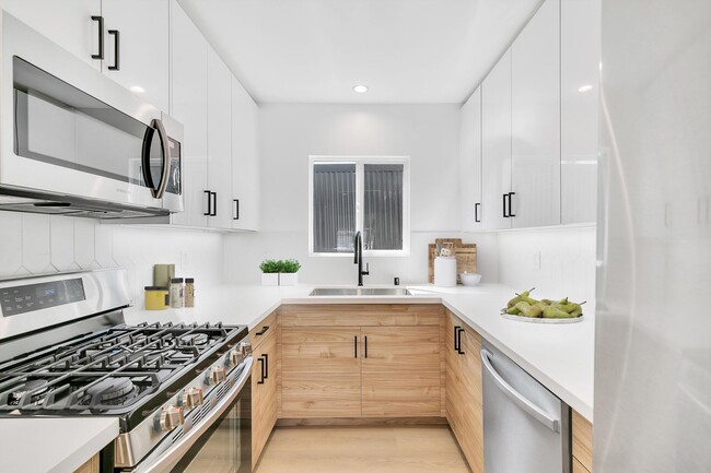Foto del edificio - Experience Modern Echo Park Living with St...