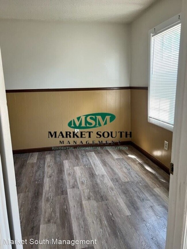 3 br, 1.5 bath House 726 E. Bolton Street House Rental in Savannah