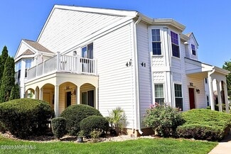 Building Photo - 311 Tulip Ln