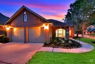 Building Photo - 13702 Senca Park Dr