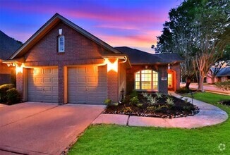 Building Photo - 13702 Senca Park Dr