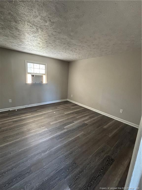 Foto del edificio - 6443 Applecross Ave