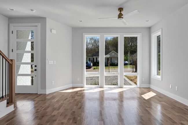 Photo - Stunning 4 Bedroom in Nashville House