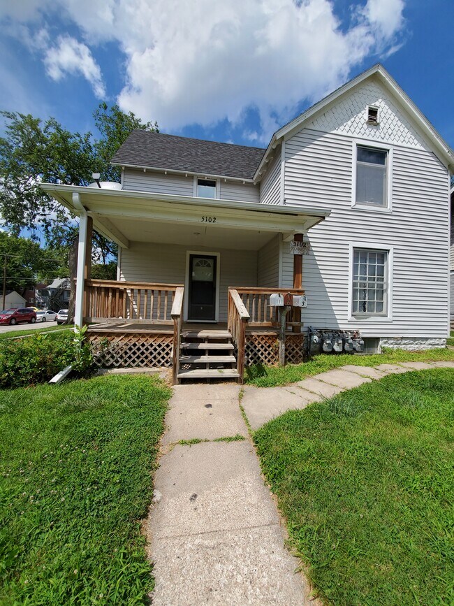 Foto del edificio - 5102 Walker Ave