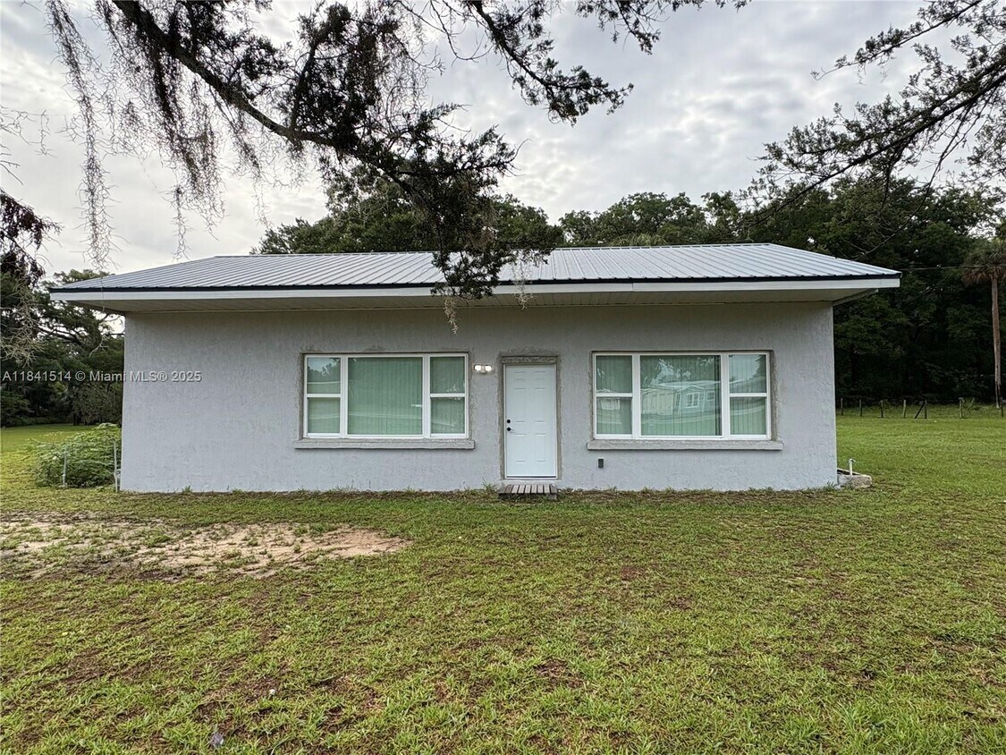 Foto principal - 13485 NE Jacksonville Rd