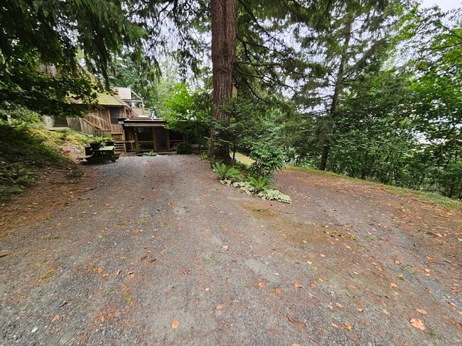 Building Photo - 43059 Old Orchard Rd