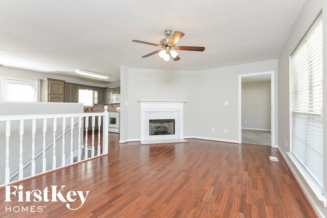 Building Photo - 1755 Annendale Dr