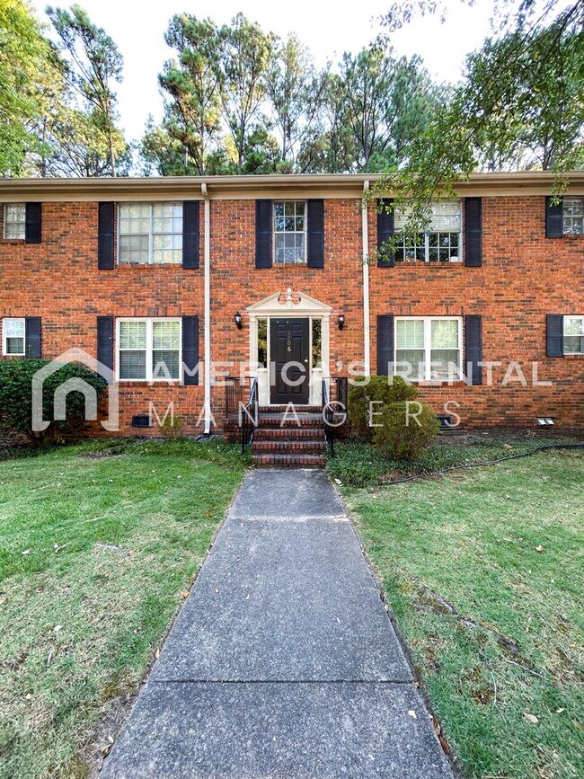 Foto del edificio - Townhome for Rent in Vestavia Hills, AL!! ...