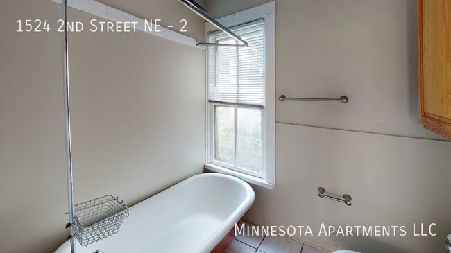 Foto del edificio - Great Location in NE Minneapolis! 2 Bedroo...