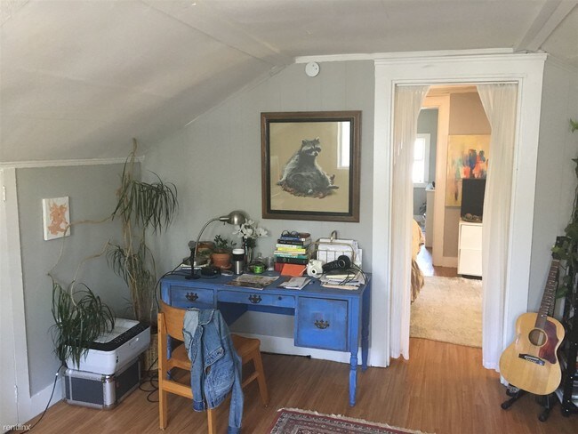 Building Photo - 1 br, 1 bath House - 3810B Baxter Ave
