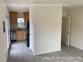 Building Photo - 290 Hawthorne St