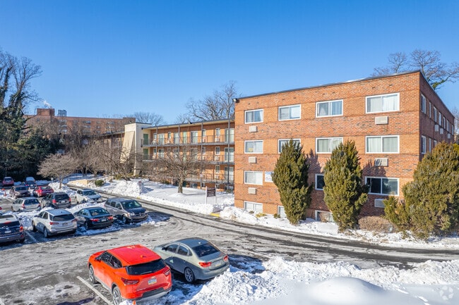 Building Photo - Walnut Terrace