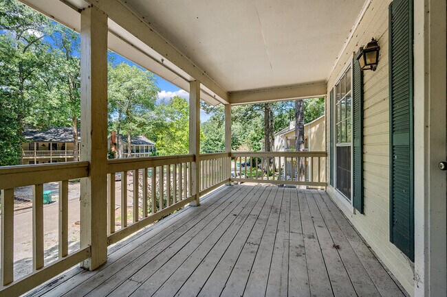 Building Photo - 5374 Rosedown Ct