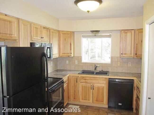 Foto del edificio - 3 br, 2 bath House - 1370 Sierra Dr