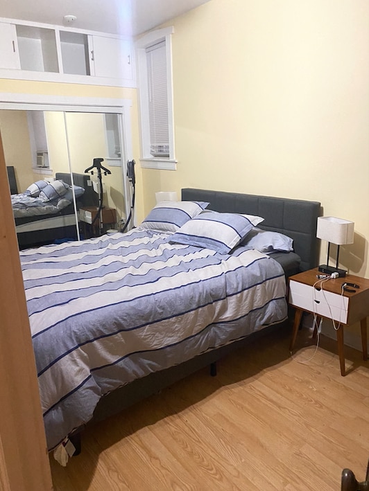 Building Photo - 2918 N Pine Grove Ave