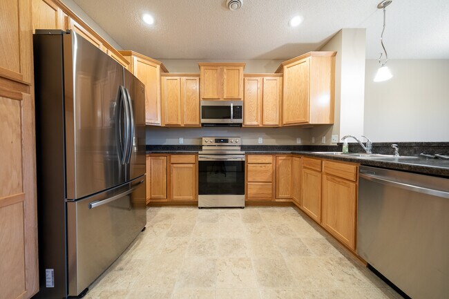 Building Photo - 13775 Atwood Ave