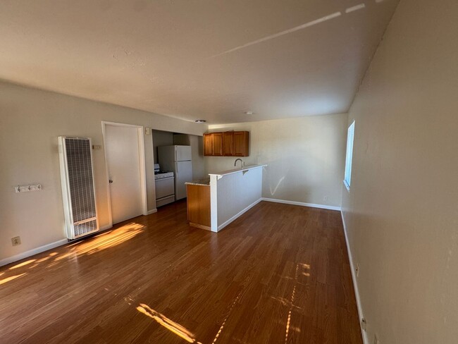 Foto del edificio - 75  E. Second St