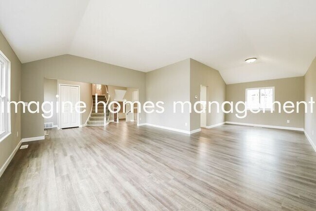 Foto del edificio - Large 4 Bedroom, 2.5 Single Family Home in...