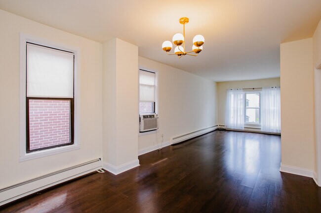 Foto del edificio - 3607 S Emerald Ave