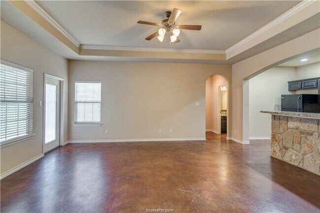 Foto del edificio - College Station - 4 Bedroom 4.5 bathroom u...