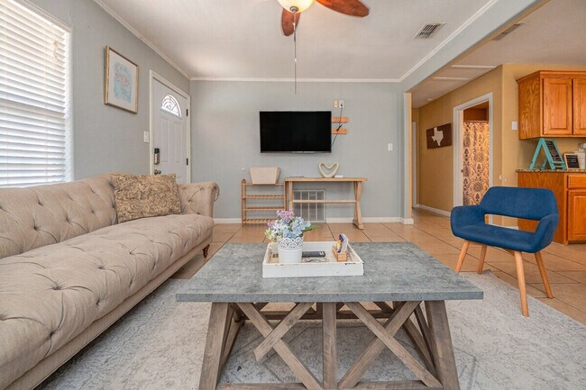 Foto del edificio - 1131 S 8th St