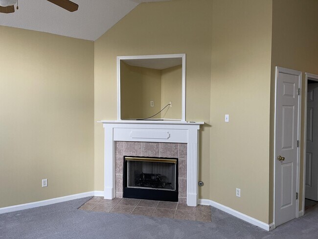 Building Photo - 7743 Lipscomb Dr