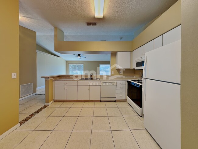 Building Photo - 11901 Windflower Ct