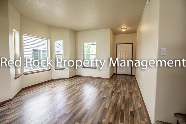 Building Photo - 7527 N Carrington Ln