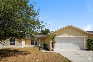 Building Photo - 12009 Woodglen Cir