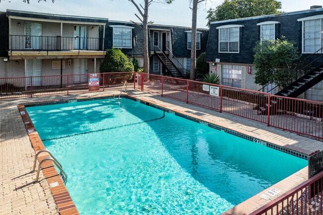 Interior Photo - Santa Fe Trails Apartments