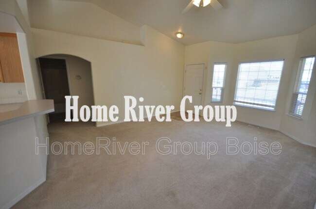 Foto del edificio - 3908 Groveton St